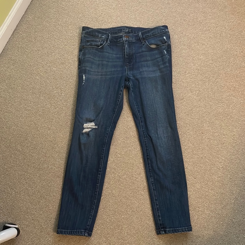 THE LOFT like new relaxed skinny jeans.
